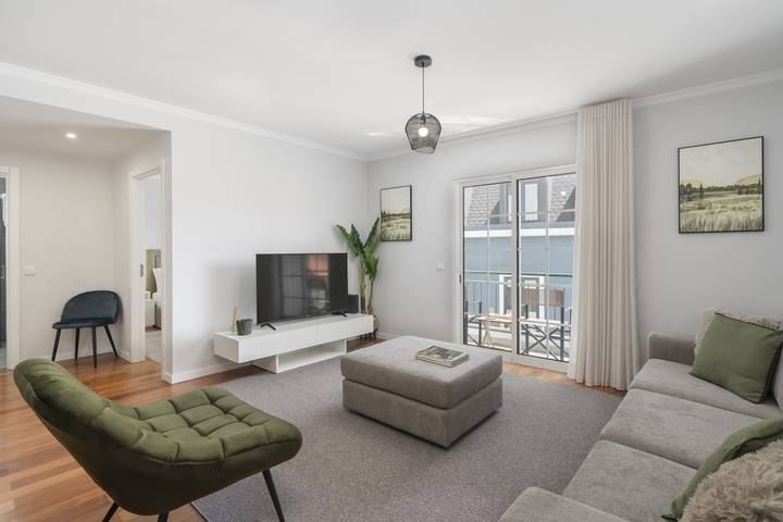 Ganze Wohnung, Im Zentrum, mit Balkon - Santa Cruz II in Santa Cruz (Madeira), Madeira
