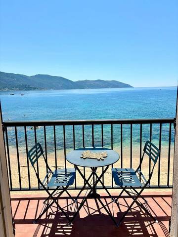 Gîte pour 3 personnes, avec vue et terrasse dans Plage de Tiuccia