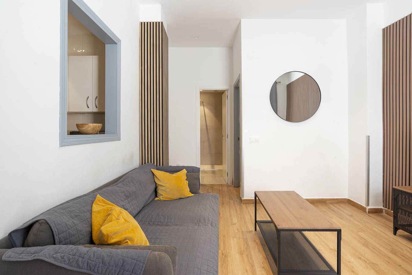 Hel lejlighed, Cobertizo B - Booking.com, Vrbo, Holidu in Centro (Málaga), Malaga