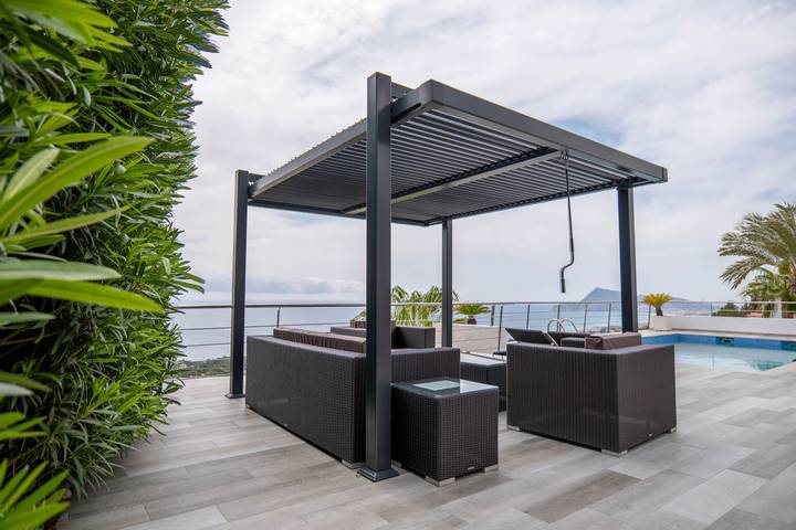 Chalet para 6 personas, con vistas al mar además de piscina y jardín en Marina Baja - 3