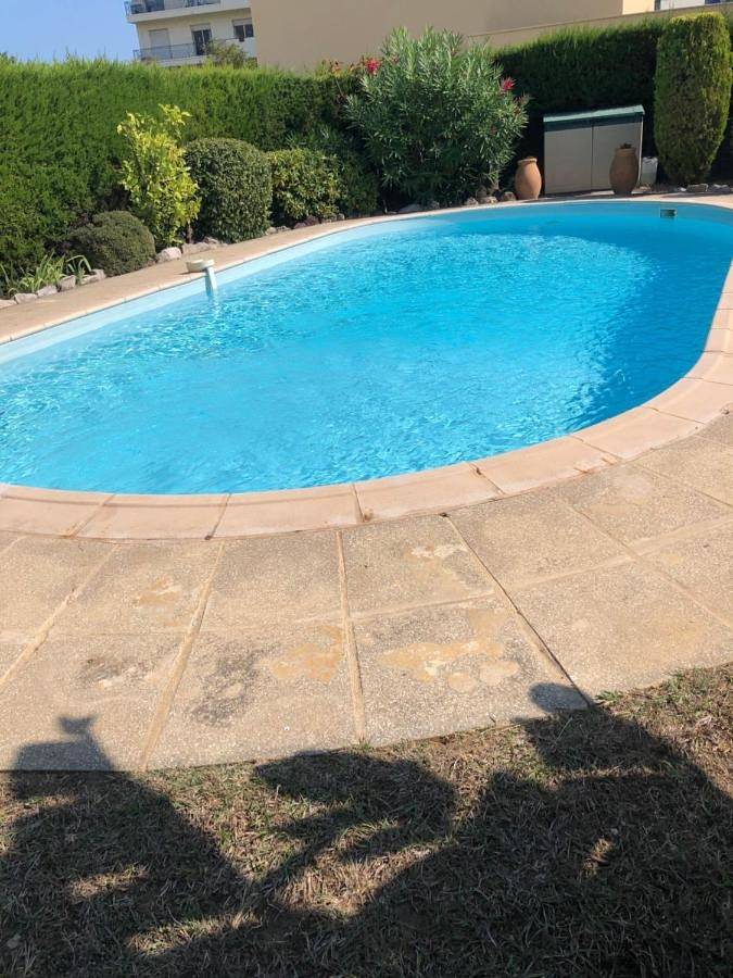 Queen Room with Pool View in Cagnes-sur-Mer, Côte méditerranéenne (France)