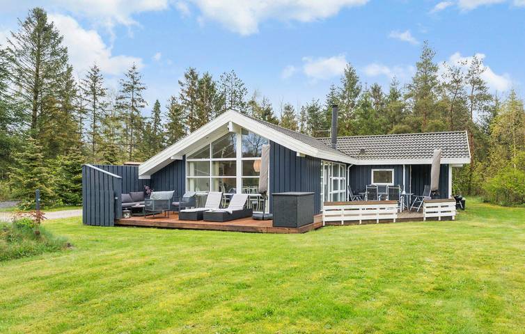 Ferienhaus für 8 Personen, mit Terrasse und Garten in Guldforhoved