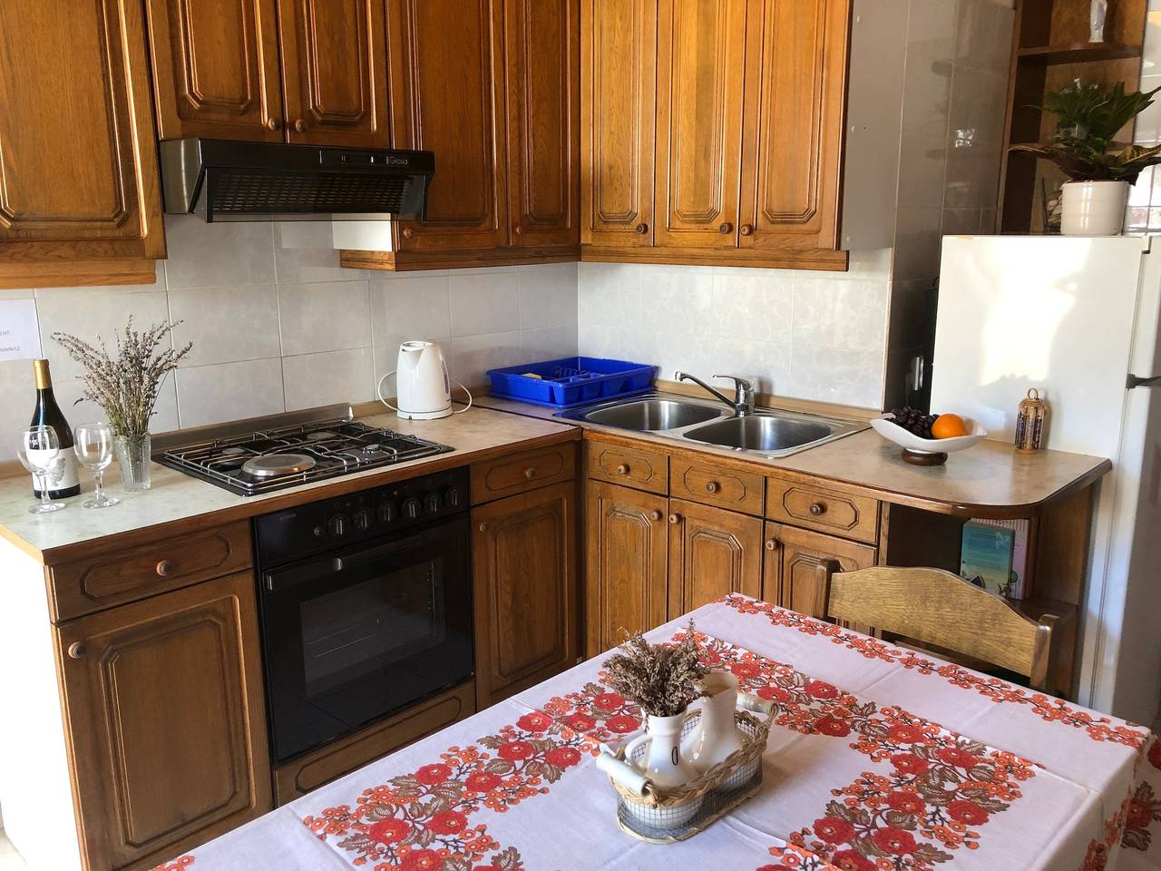 Ganze Wohnung, 3-Zimmer-Ferienwohnung mit Terrasse und Meerblick Mali Losinj, Losinj A-8006-a in Mali Lošinj, Lošinj