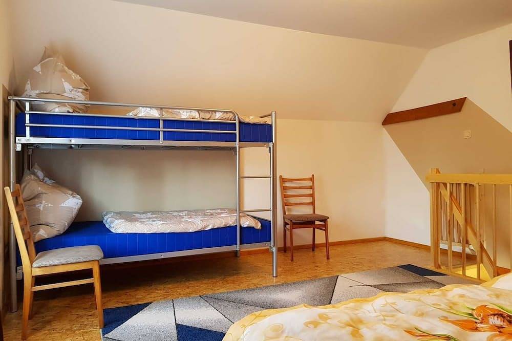Ganze Wohnung, Ferienhaus Familie Kroll - Ferienhaus in Groß Kordshagen, Stralsund Umland