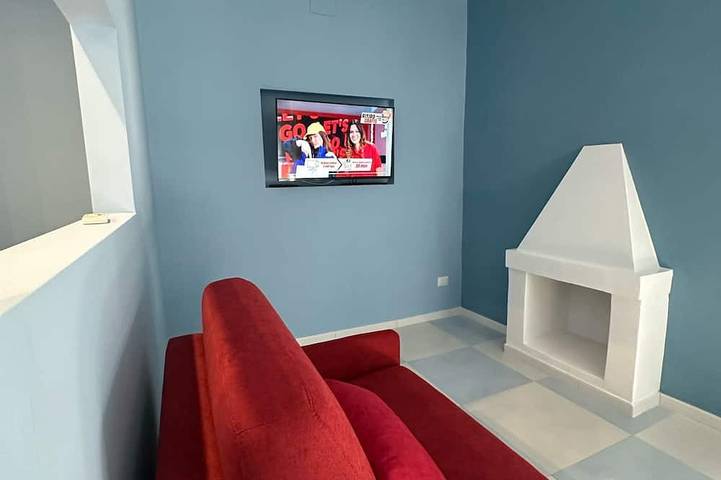 Appartamento intero, Tra mare e castello. Appartamento luminoso, fronte mare. 4 posti letto in Barletta, Barletta-Andria-Trani