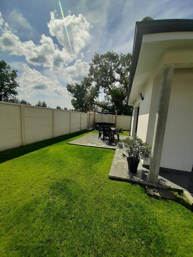 Villa pour 2 personnes, avec jardin ainsi que jacuzzi et sauna