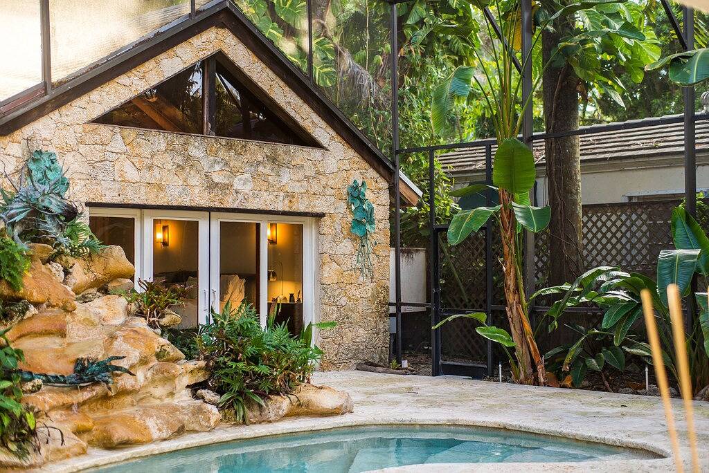 Vacation Home for 6 Guests in Coconut Grove, Biscayne National Park