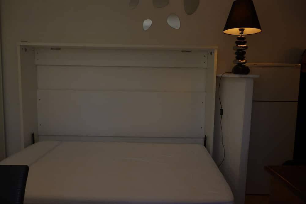 Studio in ruhiger und sonniger Lage am Meer. in Monticello, Calvi und Umgebung