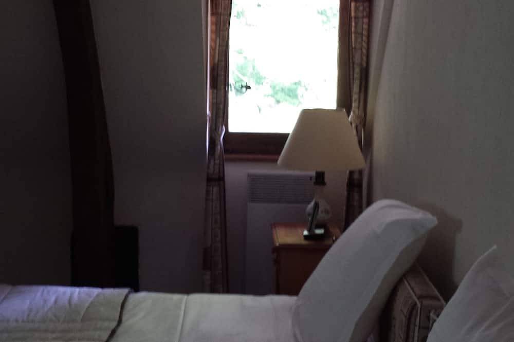 Casa a 6 minutos de Deauville - jardín cerrado, excelentes servicios de hotel. in Touques, Region de Lisieux