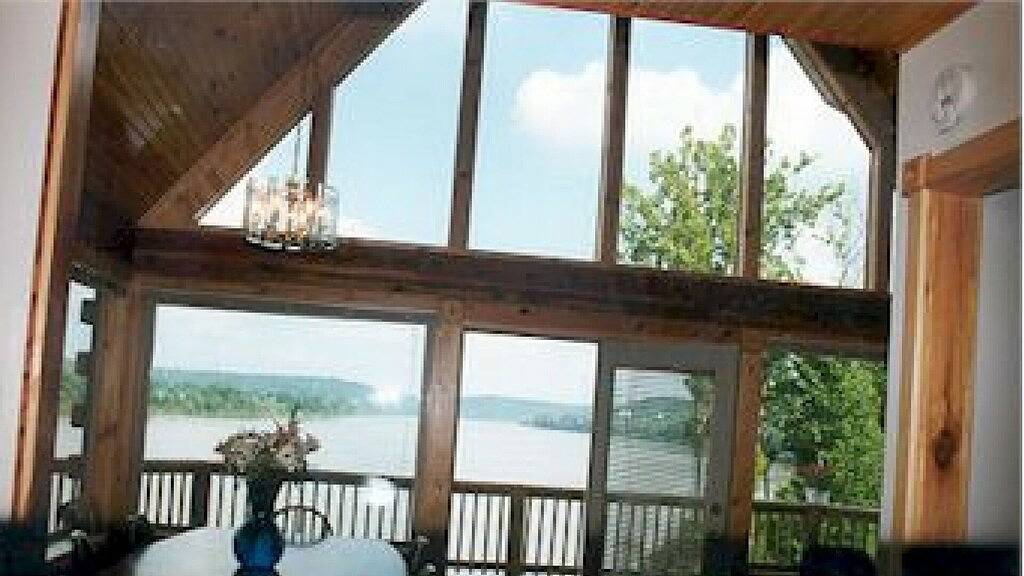 Außergewöhnliche Blick auf den Ohio River und bietet Platz für 2 Boote in Perry County (IN)