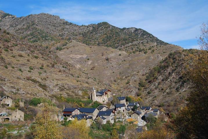 Casa rural para 6 personas, con terraza y vistas, Se admiten mascotas en Pallars Sobirà - 2
