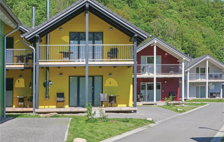 Ferienhaus für 8 Personen, mit Ausblick und Garten sowie Terrasse und Sauna, mit Haustier in Thale