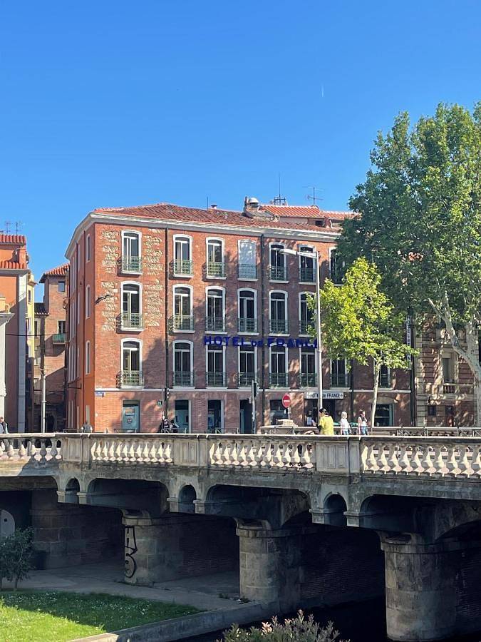 Hôtel pour 4 personnes, avec balcon, animaux acceptés dans Office De Tourisme De Perpignan - 3