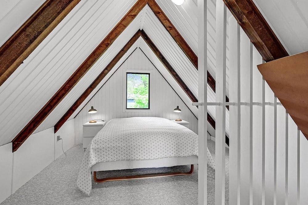 Beautiful home in Løgstrup with Wifi in Hjarbæk, Limfjord in Westjütland