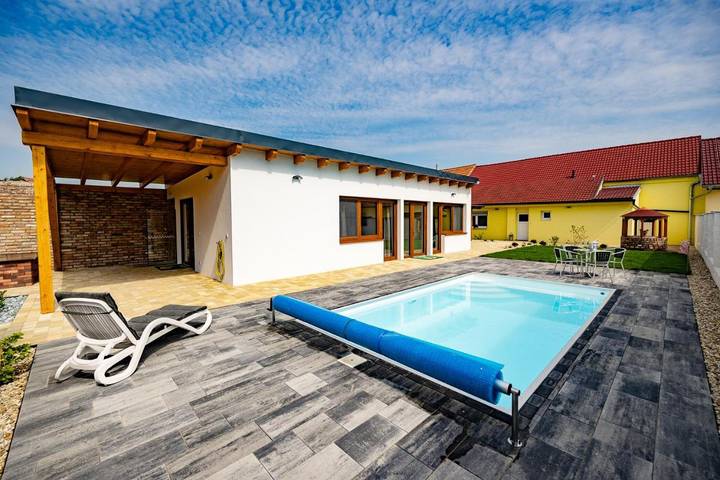 Willa dla 8 osób, z widok i ogród oraz sauna i basen - 1