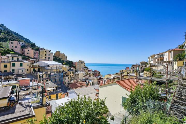 Appartamento intero, Guesthost - Casa De Battè Apartment in Riomaggiore, Comune di Riomaggiore