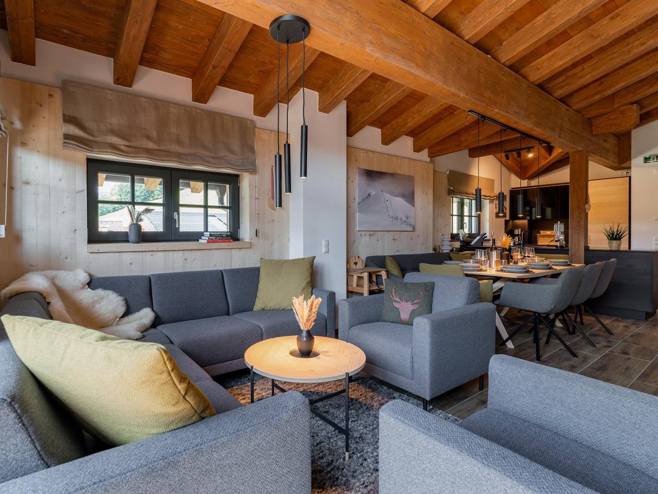 Modern chalet with pine sauna by the ski lift in Wagrain, Ski Amadé