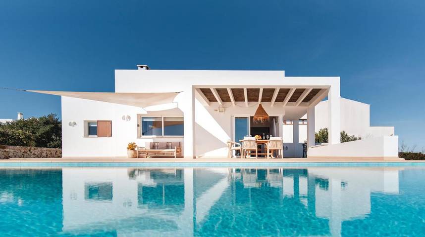 Ferienhaus für 5 Personen, mit Terrasse und Pool sowie Ausblick in Cala Morell