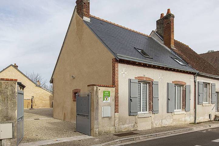 Gîte pour 4 personnes, avec Terrasse et Jardin à Cheverny