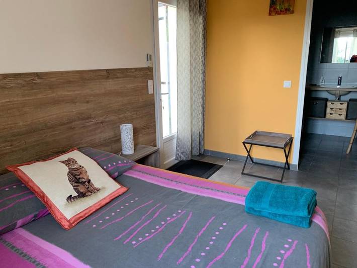 Chambre d’hôte pour 4 personnes, avec terrasse à La Celle-sous-Gouzon - 3