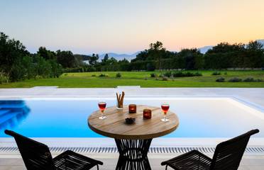 Cottage pour 2 personnes, avec jardin et balcon dans Grèce-Occidentale