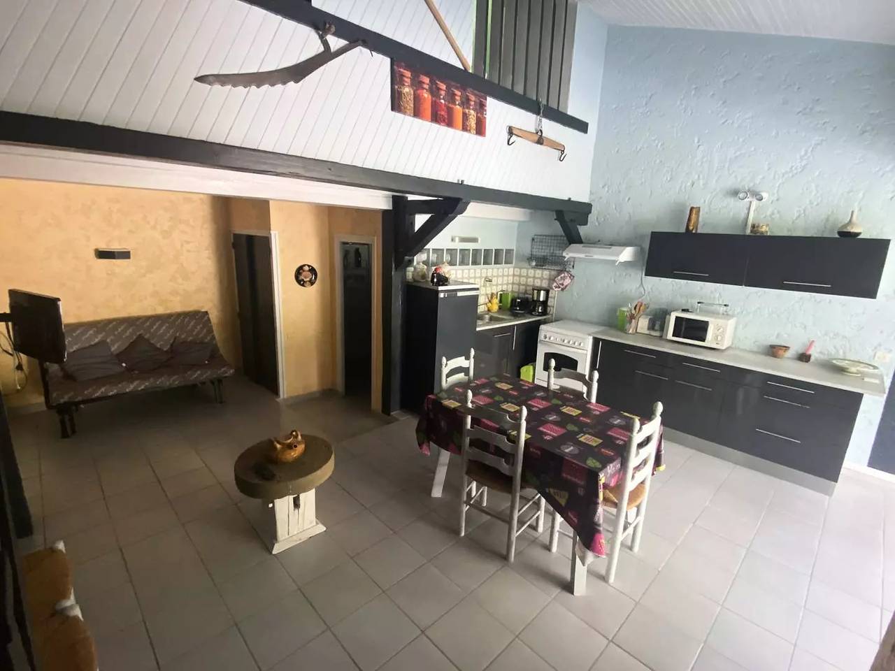 Residence Les Pins. Villa patio for 4 people with terrace in pine forest. Beach on foot. in Seignosse Océan, Seignosse