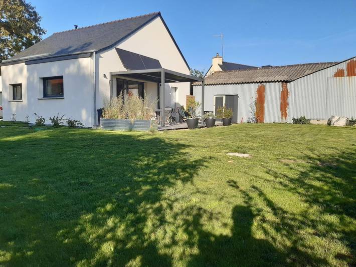 Gîte pour 4 personnes, avec terrasse et jardin à Questembert - 2