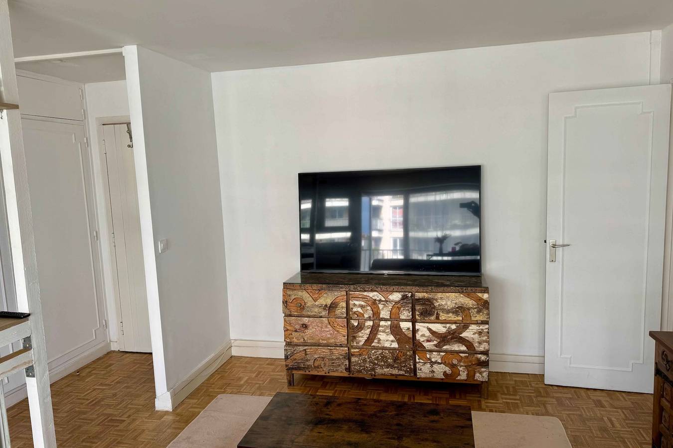 Apartamento entero, Pleasant 2P with balcony & Eiffel Tower view in Malakoff, Altos del Sena