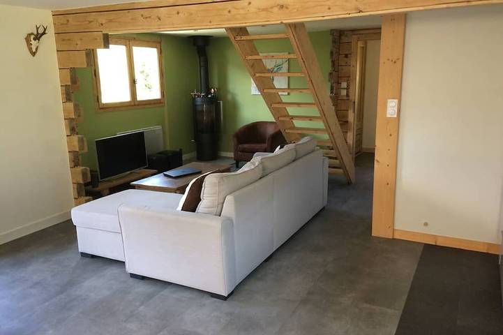 Gîte pour 8 personnes, avec balcon et jardin à Mieussy - 3