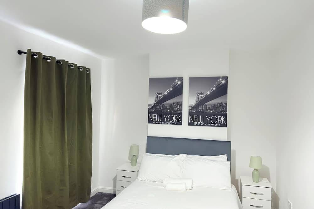 Spacious Cardiff House + Free Parking, Fast Wifi Near City Centre in Cardiff, Cardiff region