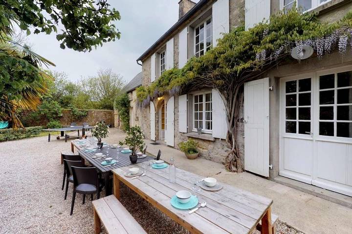 Location de vacances pour 15 personnes, avec jardin ainsi que jacuzzi et sauna, animaux acceptés à Tamerville - 2