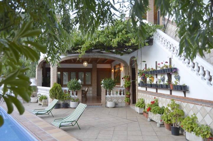Casa rural para 6 personas, con Balcón y Terraza además de Jardín y Piscina en Lanjarón