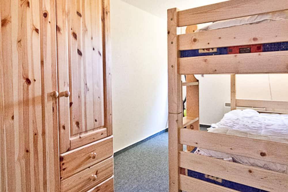 Ganze Wohnung, Idyllische Ferienwohnung in der Natur am Kummerower See (Nr.4) in Meesiger, Kummerower See
