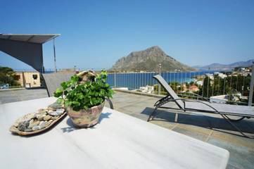Gîte pour 2 personnes, avec vue et jardin dans Kalymnos