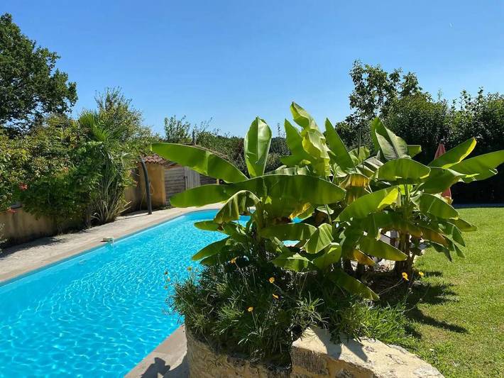 Location de vacances pour 10 personnes, avec jardin ainsi que piscine et vue, animaux acceptés à Loubejac - 4