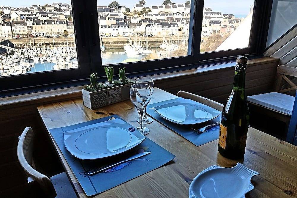Appartement entier, Appartement T2 en duplex face au port de plaisance in Douarnenez, Région de Quimper