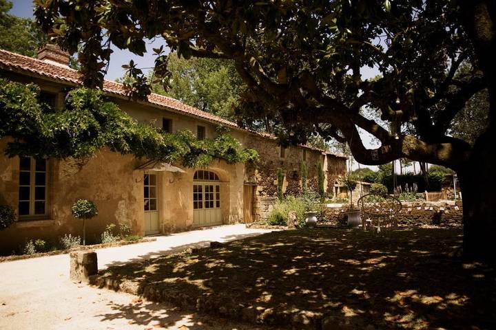 Location de vacances pour 2 personnes, avec jardin et vue à Mervent - 2