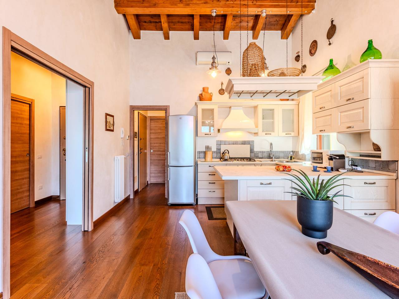 Ganze Wohnung, La Terrazza sul Lago in Dervio, Comer See