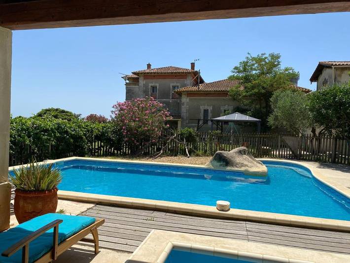 Maison de vacances pour 4 personnes, avec Terrasse et Jardin ainsi que Piscine et Vue