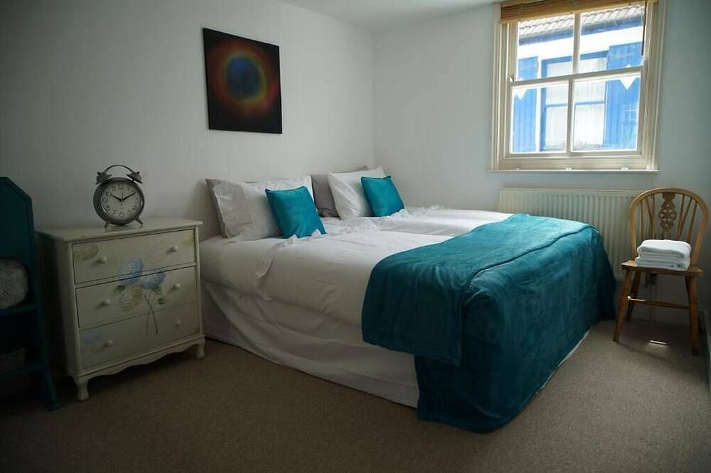 Family Cottage Ensuite with Terrace in Brighton, Sussex