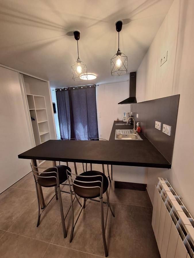 Gîte pour 2 personnes, avec Jardin à Saint-Cyr-en-Pail
