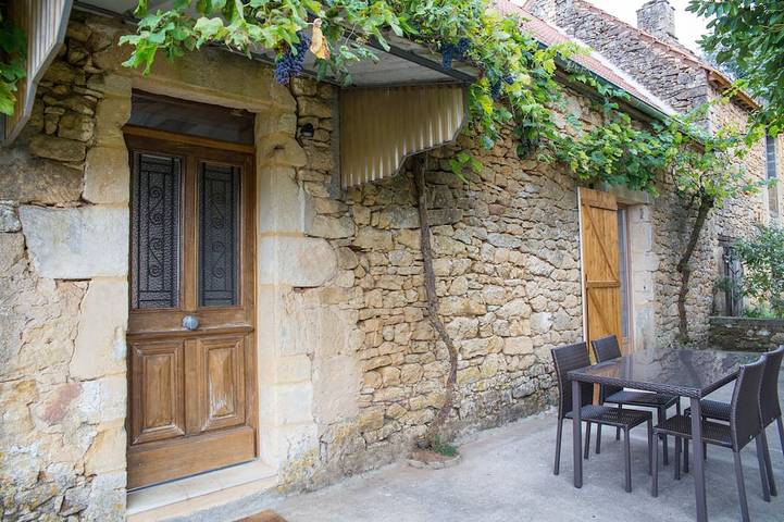 Location de vacances pour 4 personnes, avec jardin à Groléjac