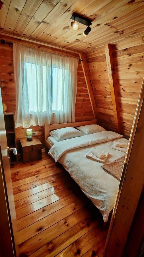Riverside Rooms in Montenegro