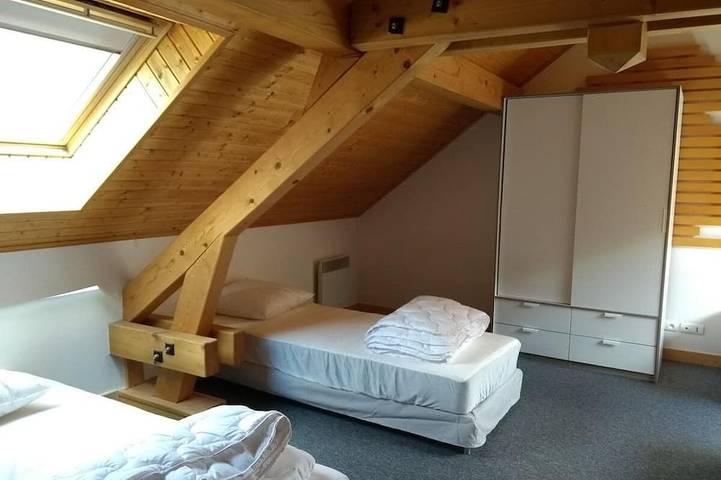Impresionante casa y jardín en Bourg d'Oisans, ciclista amable, garaje, WIFI in Le Bourg-d'Oisans, Parque Nacional de los Ecrins