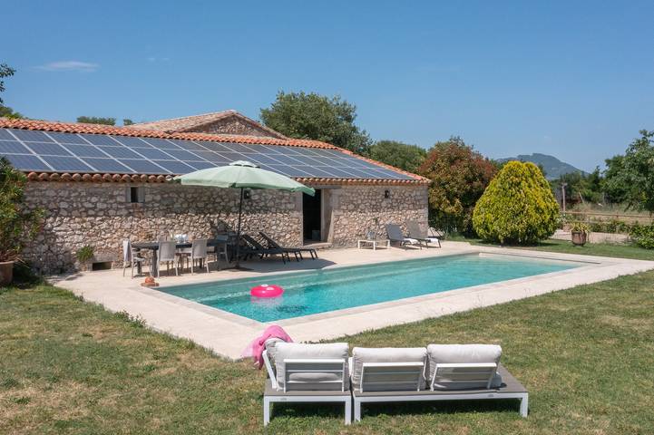 Villa pour 10 personnes, avec terrasse et jardin
