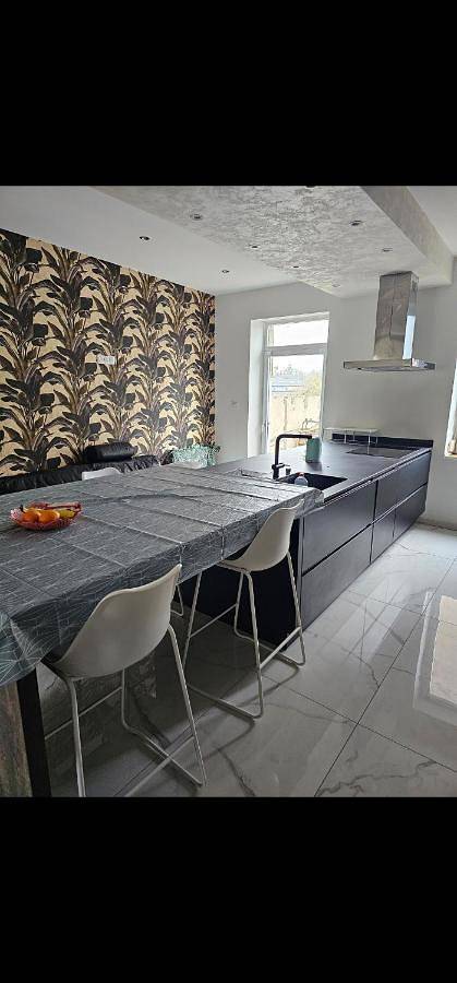 Appartement entier, Three-Bedroom Apartment in Thionville, Moselle