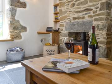 Glamping for 6 People in Gwynedd, North-Wales, Photo 2