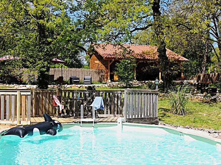 Location de vacances pour 2 personnes, avec jardin ainsi que vue et piscine dans Cascade d'Autoire - 3