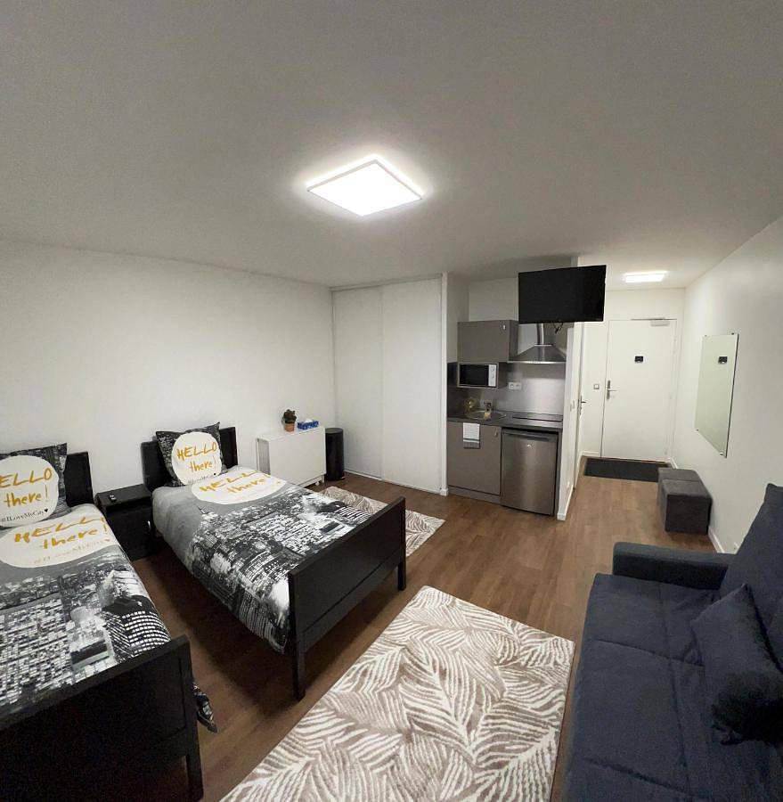 Appartement entier, One-Bedroom Apartment in Rosny-sous-Bois, Seine-Saint-Denis