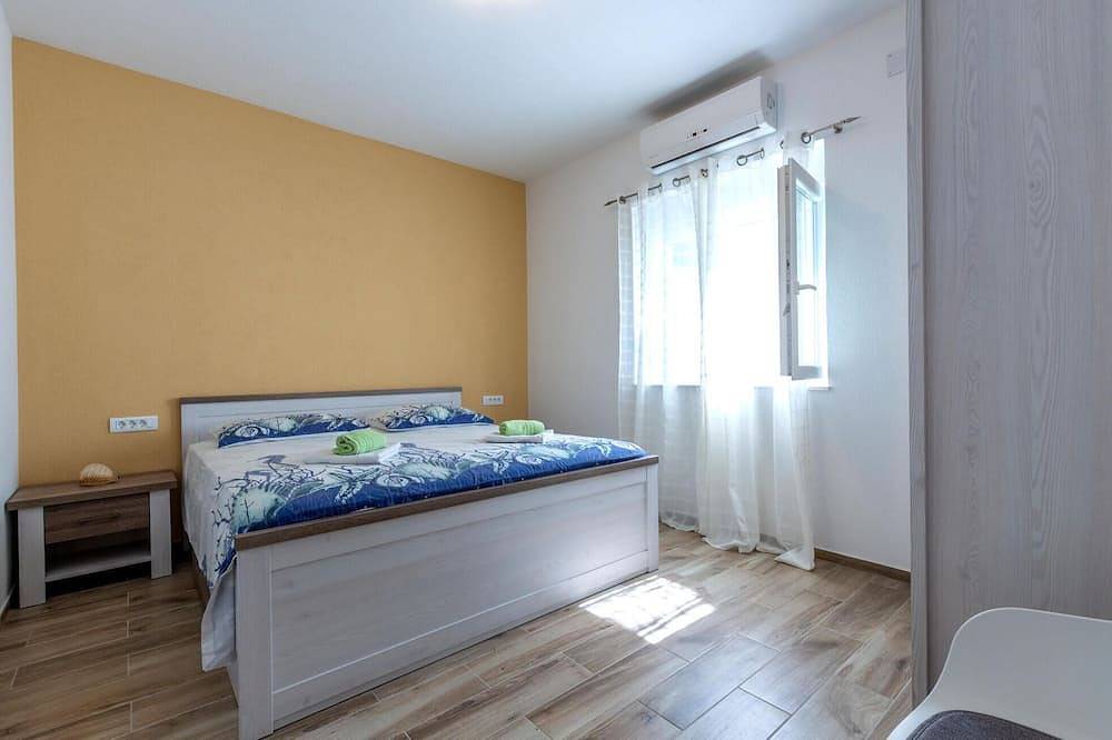 Hel leilighet, 2 roms fin leilighet i Podstrana in Podstrana, Split-Dalmatia